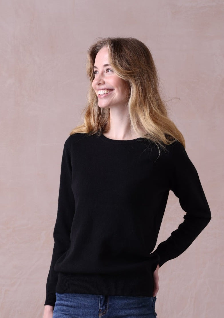 Izzy | Relaxed Round Neck Cashmere Sweater