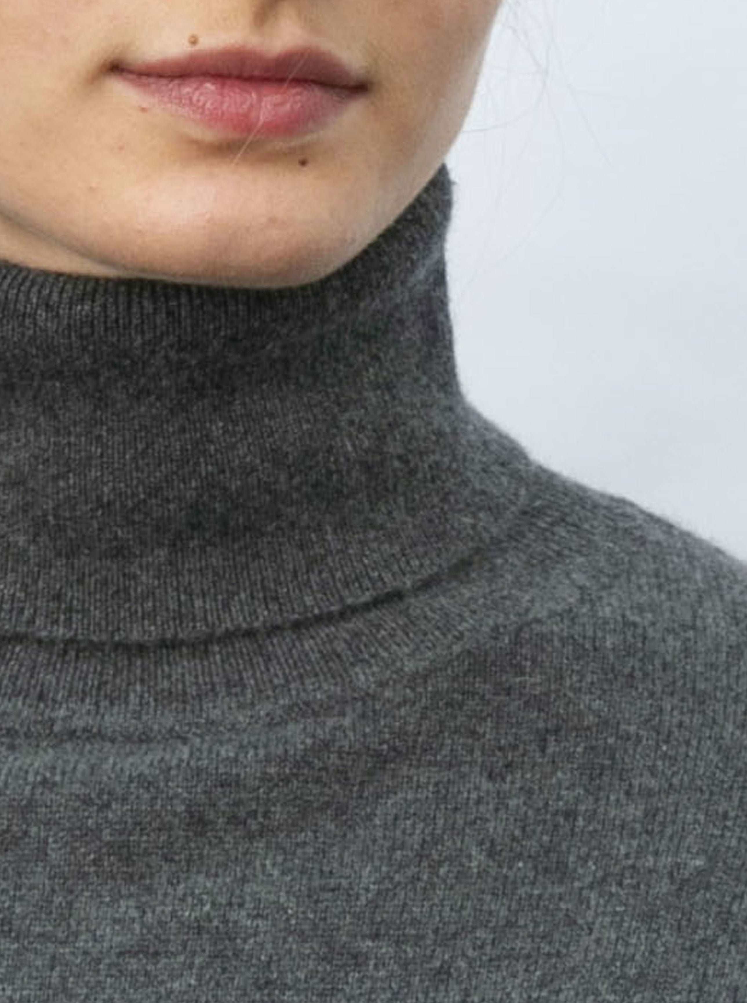Sophie | Relaxed Polo Neck 100% cashmere sweater